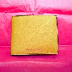 Michael Kors Bifold Waller